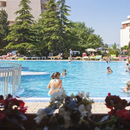Hotel Amfora 3*